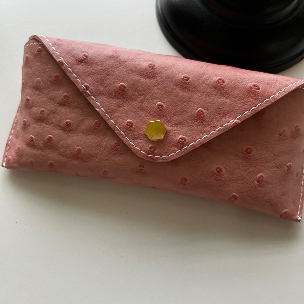 Pink Eye-wear case